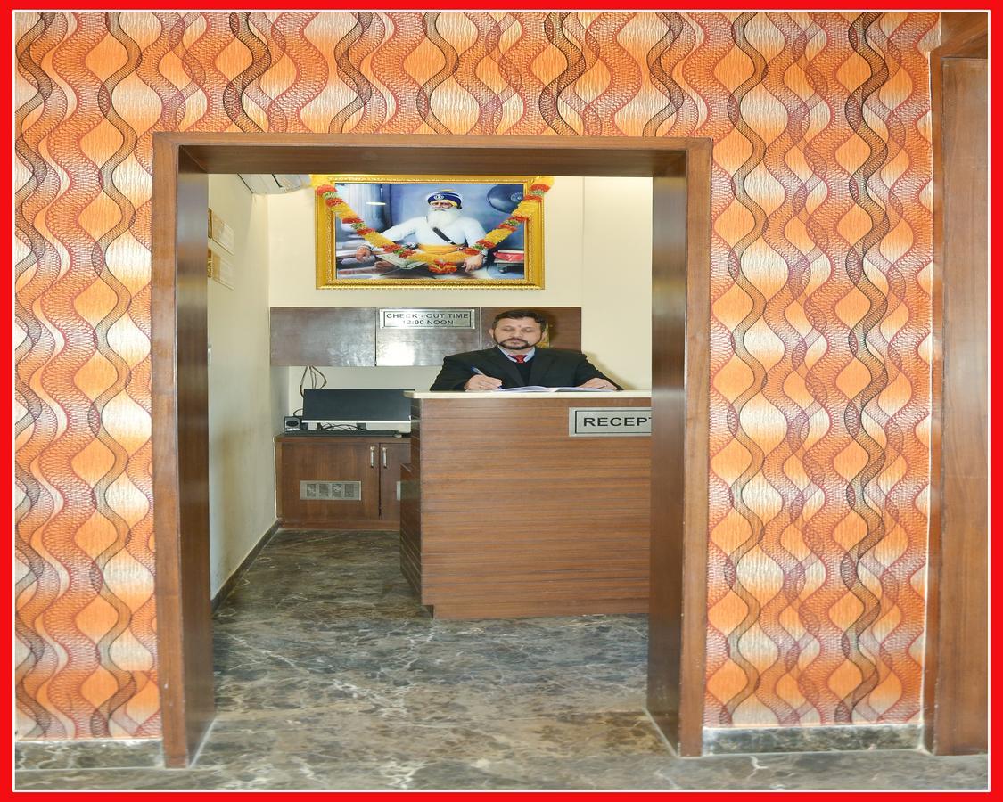 Hotel Temple Inn Amritsar Exterior photo